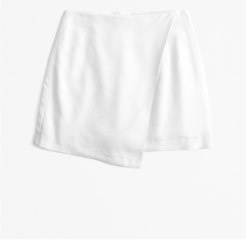 Abercrombie & Fitch White Mini Skirt